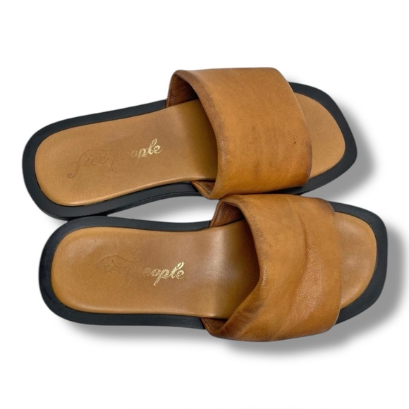 Free People Wren Slide Sandals Tan Leather Square Toe Flats EU 37 / US 6.5 - Picture 6 of 9